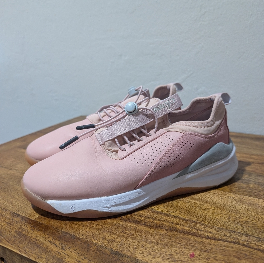 Clove Comfort Nursing / Healthcare Shoes PINK UP  in Women's size 6 Sneakers GUC